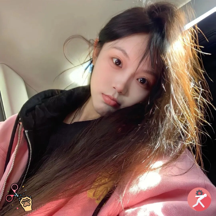 周然女士